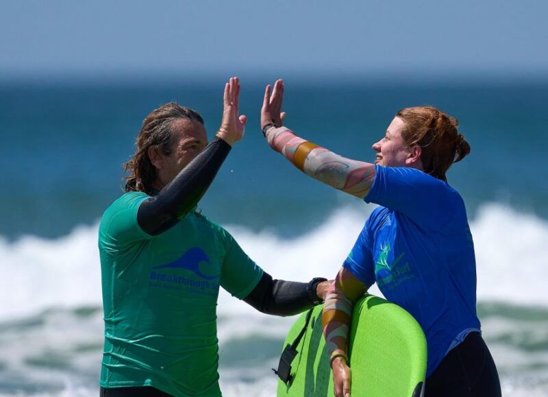 lisbon-come-try-our-surf-lesson-in-costa-da-caparica
