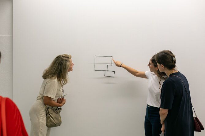 lisbon-contemporary-art-gallery-tour