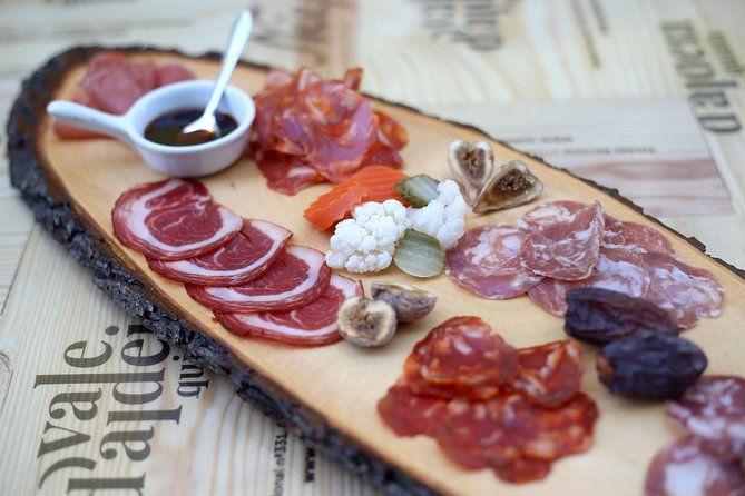 lisbon-cultural-food-and-wine-walking-tour