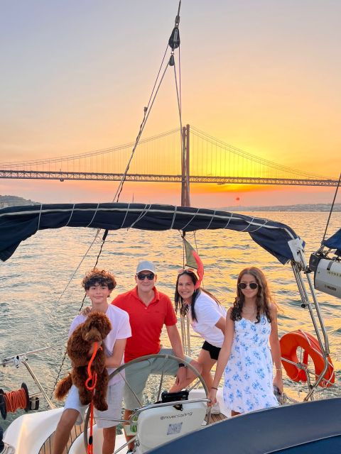 lisbon-day-and-sunset-tour-on-the-tagus-river