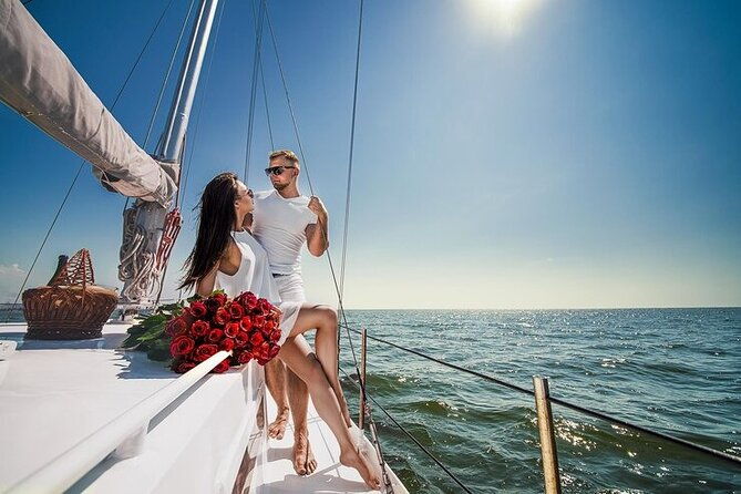 lisbon-day-boat-tour-with-wine-and-guided-tour