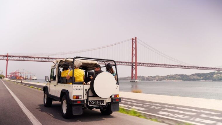 lisbon-day-trip-in-a-vintage-jeep-with-food-drink-tastings-2