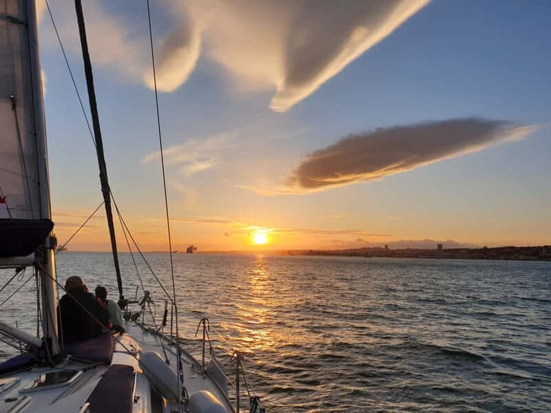 Lisbon: Daytime or Sunset Boat Cruise with History and Wine - Practical Considerations