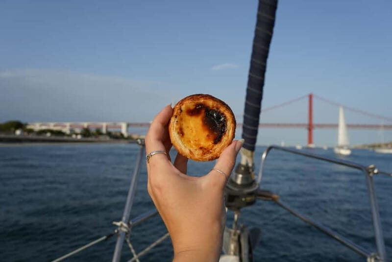 Lisbon: Daytime or Sunset Boat Cruise with History and Wine - How Do Reviews Shape Expectations?
