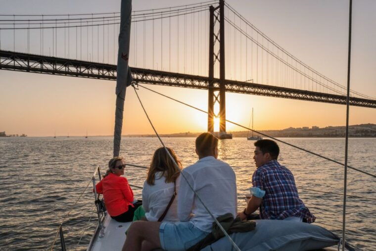 lisbon-daytime-sunset-night-city-sailboat-tour-with-drink