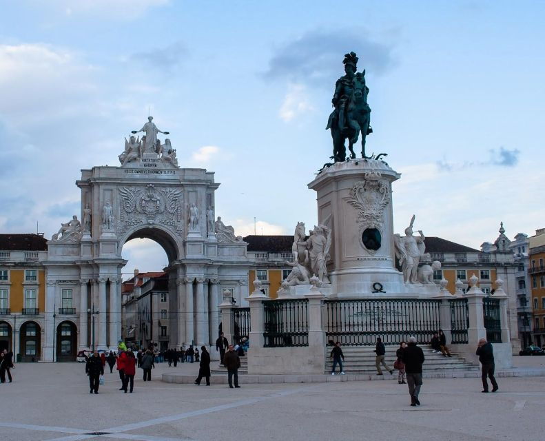 lisbon-discover-lisbon-city-wonders-on-a-private-day-tour