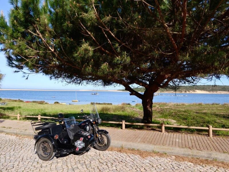 lisbon-discover-sesimbra-motorcycle-side-car-tour