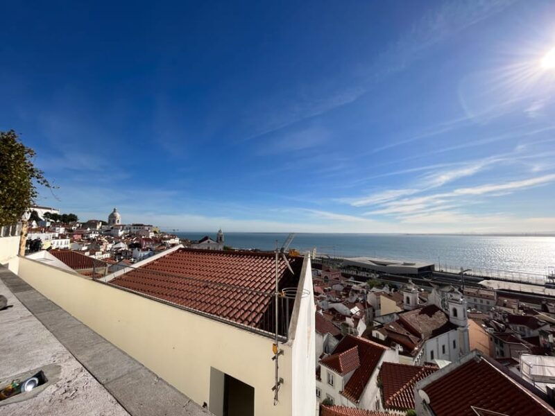 lisbon-downtown-alfama-with-a-guide-walking-tour-2