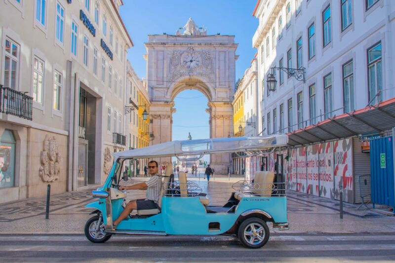 lisbon-early-morning-tuktuk-tour-hotel-cruise-ship-pickup