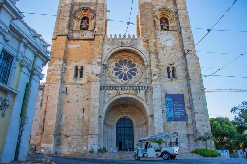 lisbon-early-morning-tuktuk-tour-hotel-cruise-ship-pickup