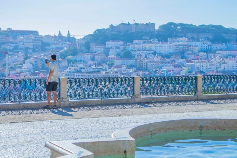 lisbon-early-morning-tuktuk-tour-hotel-cruise-ship-pickup