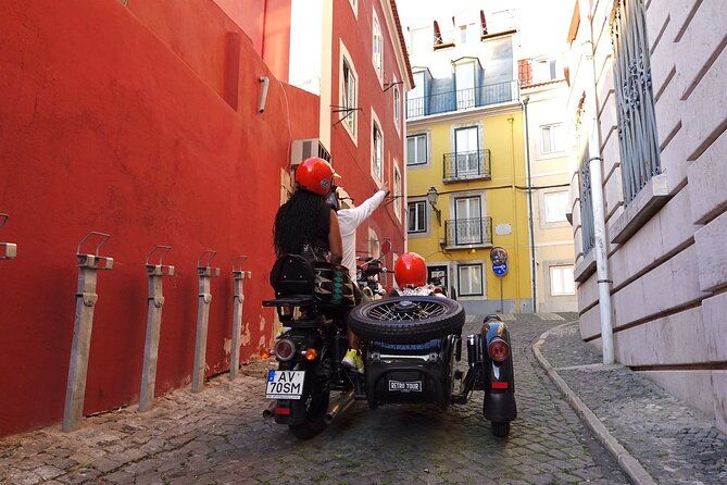 lisbon-el-cristo-rei-motorcycle-side-car-tour