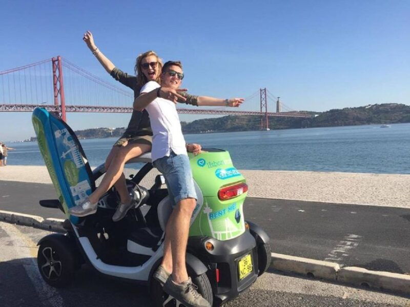 lisbon-electric-car-discovery-tour-gps-audio-guide