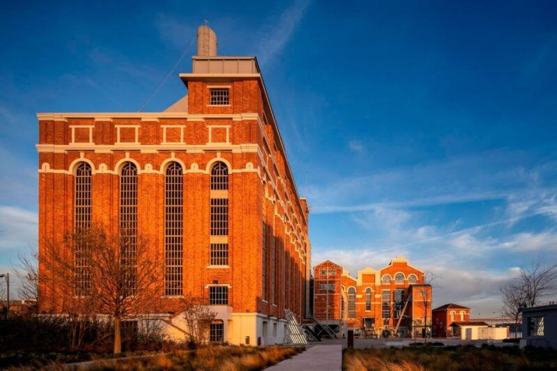 lisbon-enjoy-a-maat-ticket-with-sunset-wine-experience