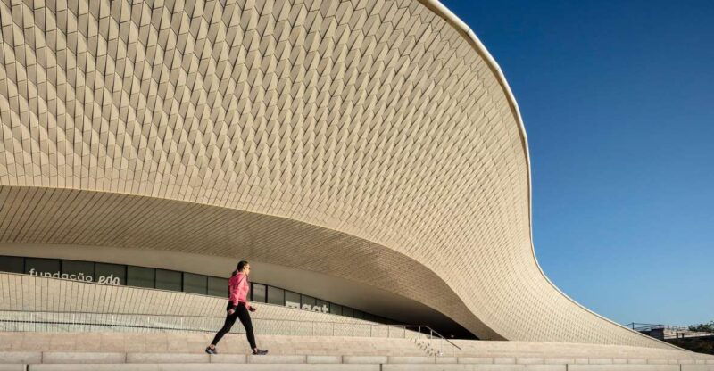 lisbon-enjoy-a-maat-ticket-with-sunset-wine-experience