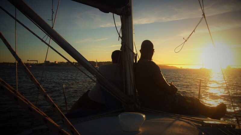 lisbon-enjoy-a-sunset-or-night-tagus-river-sailboat-cruise
