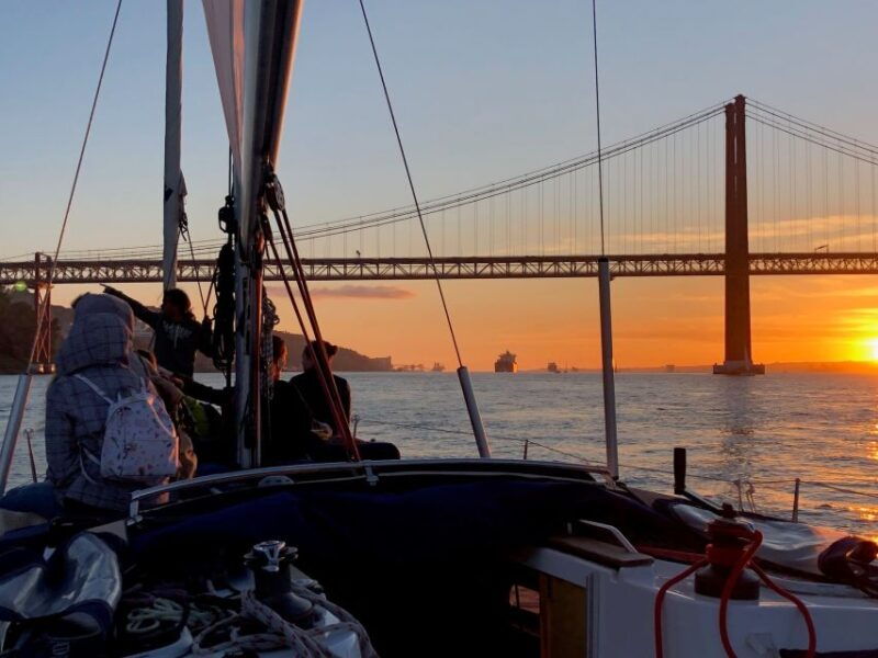 lisbon-enjoy-a-sunset-or-night-tagus-river-sailboat-cruise