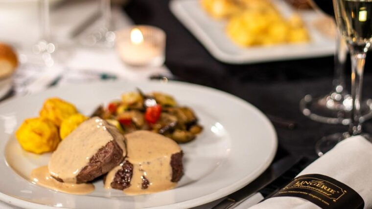 lisbon-erotic-cabaret-show-and-dinner