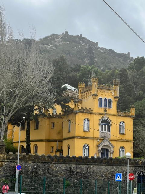 lisbon-explore-lisbon-by-electric-tuk-tuk