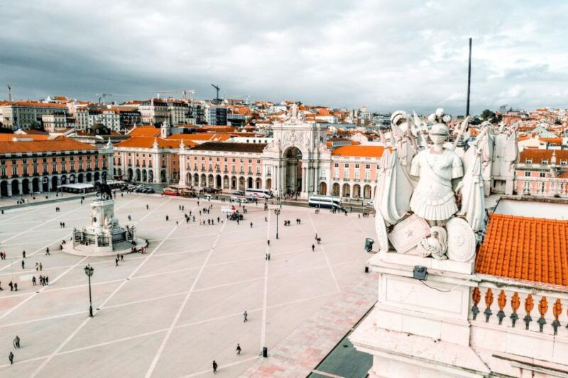 lisbon-express-walk-with-a-local-in-60-minutes