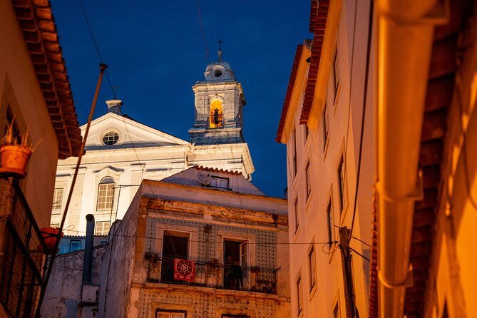 lisbon-fado-dinner-show-and-panoramic-night-tour-2