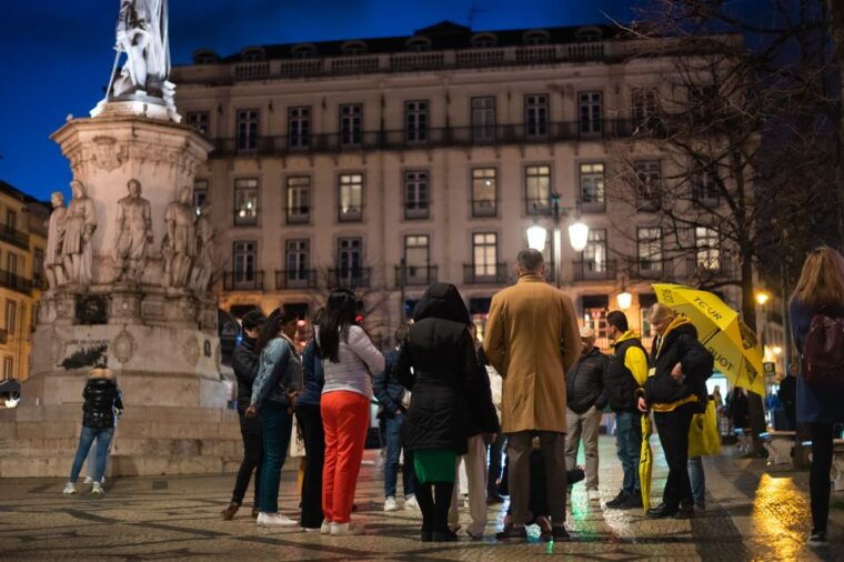 lisbon-fado-musical-experience-with-portuguese-appetizers