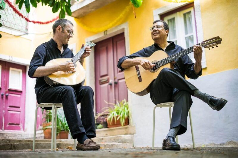 lisbon-fado-show-with-dinner-and-city-tour