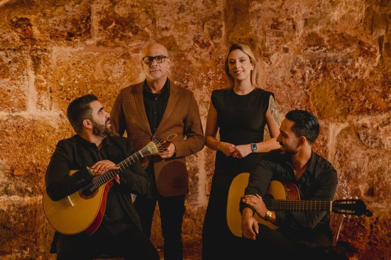 lisbon-fado-show-with-wine-in-a-historic-venue