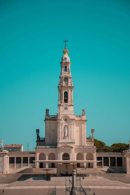 lisbon-fatima-and-santarem-day-of-spirituality-and-history