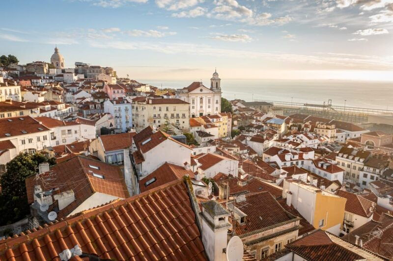 lisbon-flexible-walking-tour-of-alfama
