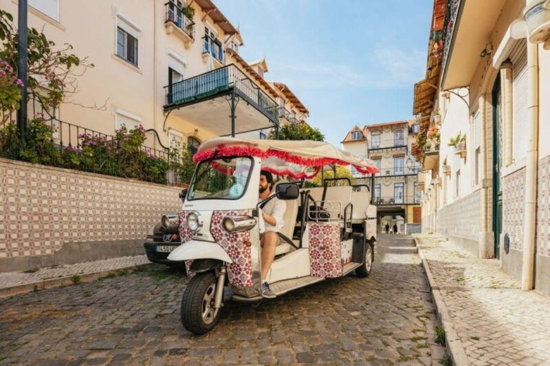 lisbon-food-and-wine-tasting-4-hours-tuk-tuk-tour