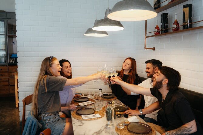 lisbon-food-tuk-tuk-tour-with-eating-europe