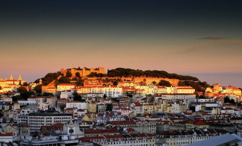 lisbon-from-east-to-west-private-tour-by-tukxi