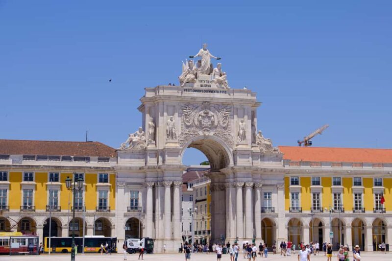 Lisbon Full Day Experience on comfortable minivan - A Detailed Look at the Lisbon Full Day Experience