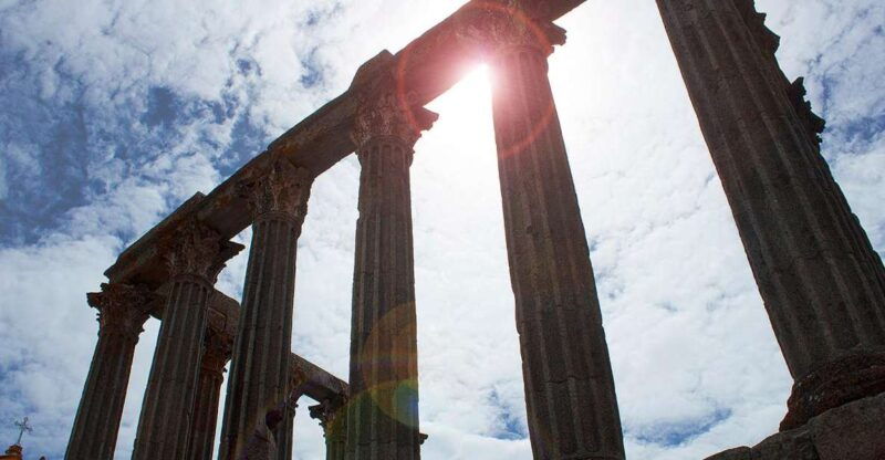 lisbon-full-day-private-tour-to-evora-and-arraiolos