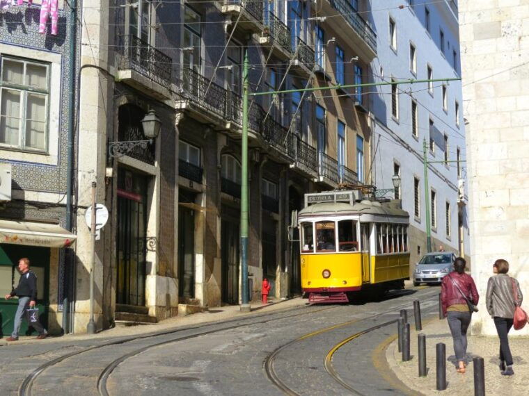 lisbon-full-day-small-group-city-sightseeing-tour
