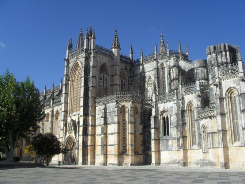 lisbon-full-day-tour-of-fatima-batalha-nazare-and-obidos