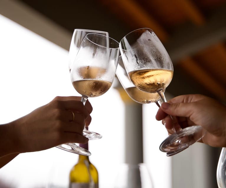 lisbon-full-day-wine-tasting-tour-in-setubal