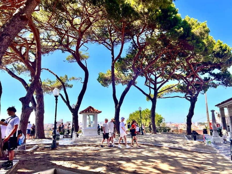 Lisbon: Guided Sightseeing Tour by Tuk Tuk - FAQ