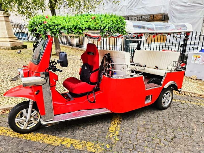 Lisbon: Guided Tuk-Tuk Tour Alfama and history - A Detailed Look at the Tour Experience