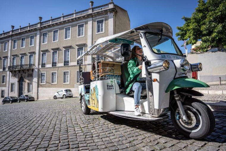 lisbon-guided-tuk-tuk-tour-along-the-historic-tram-line-28