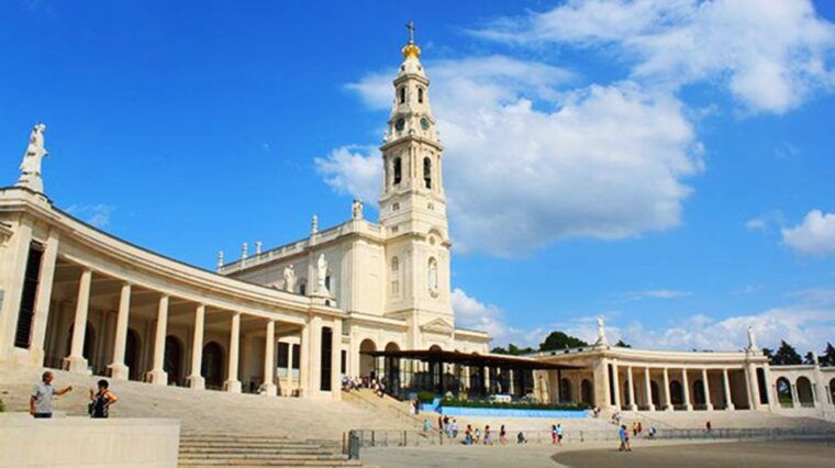 lisbon-half-day-fatima-private-car-tour