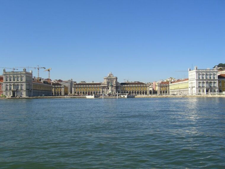 lisbon-half-day-or-full-day-small-group-guided-tour