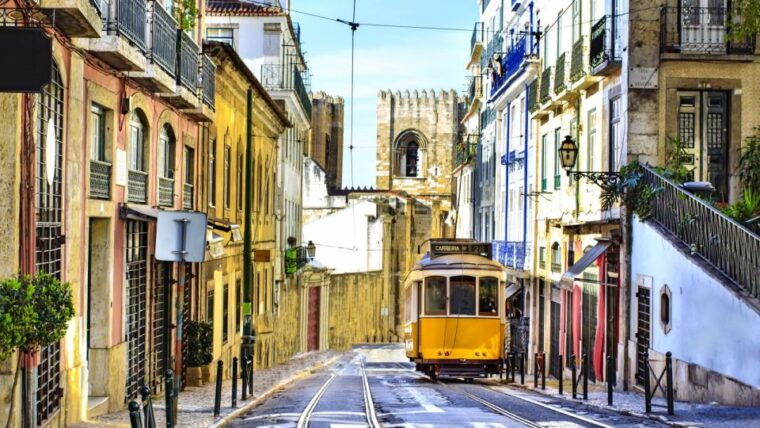 lisbon-half-day-private-luxury-city-tour