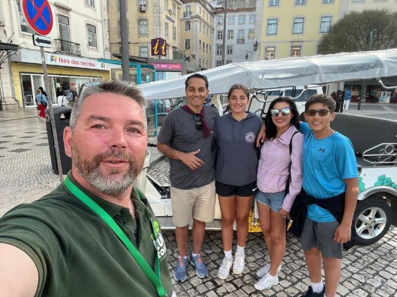 lisbon-half-day-private-tuk-tuk-tour