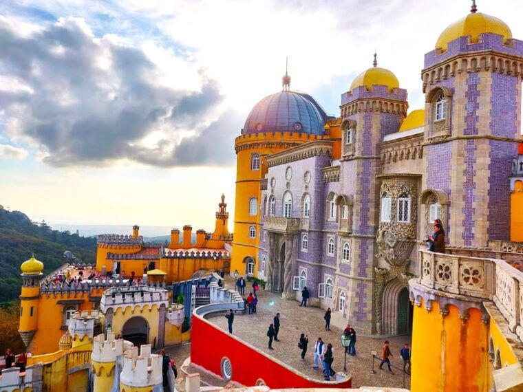 lisbon-half-day-sintra-tour-with-pena-palace-and-regaleira