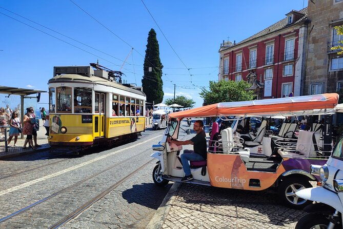 lisbon-highlights-private-half-day-tuk-tuk-adventure-sightseeing
