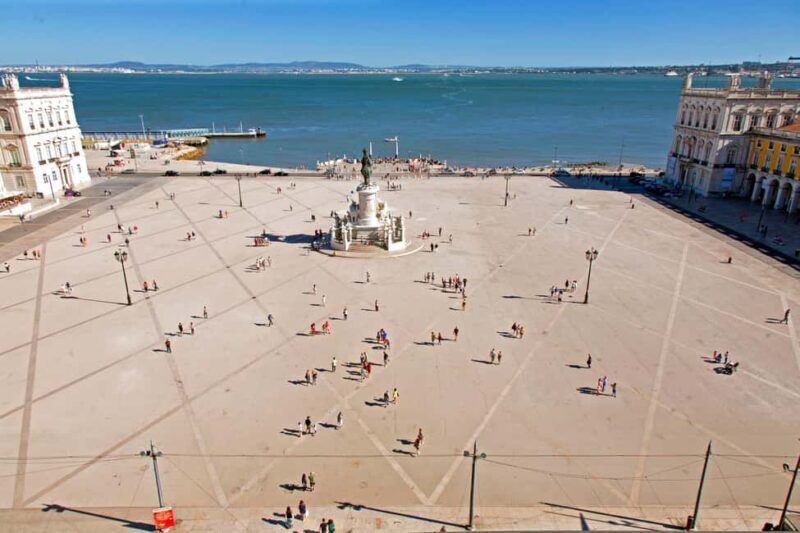 Lisbon Highlights Private Tour with Local Guide and Pickup - Practical Tips