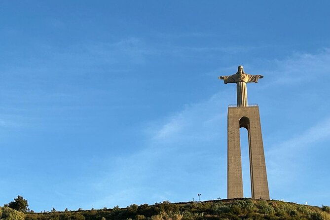 lisbon-highlights-tour-in-river-tejo