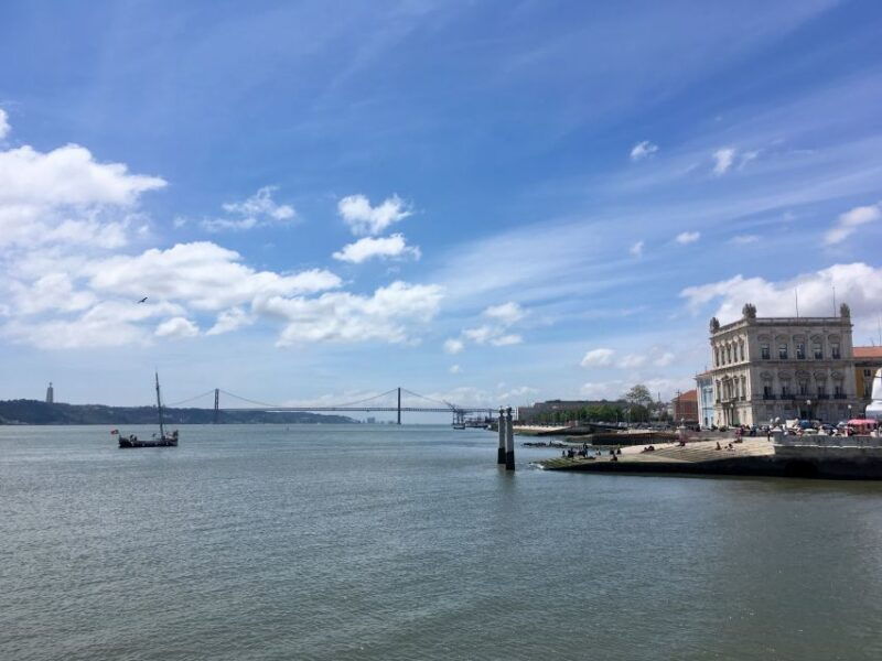 lisbon-hills-alfama-and-mouraria-tour-by-electric-bike